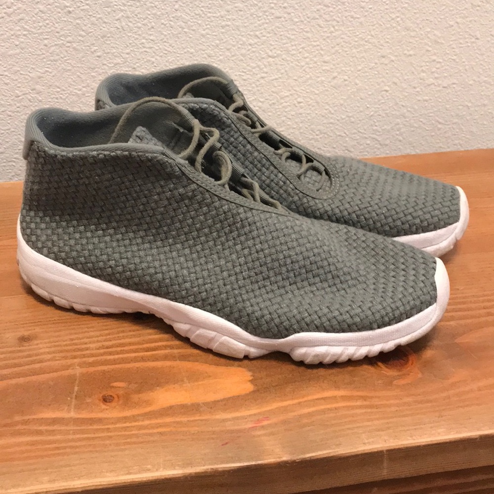 Jordan Future size 12 Forest Green